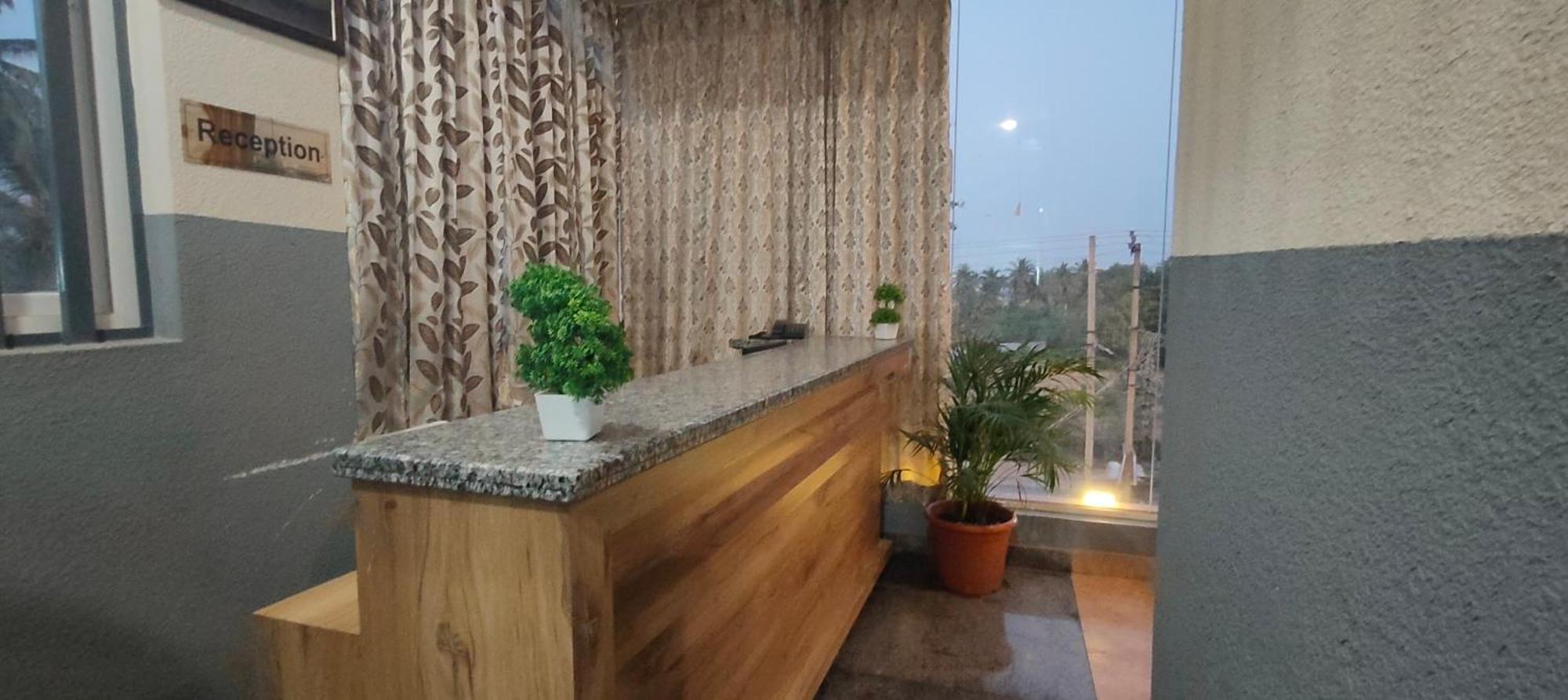 Hotel Amulya Regency Bayappanhalli Exterior foto